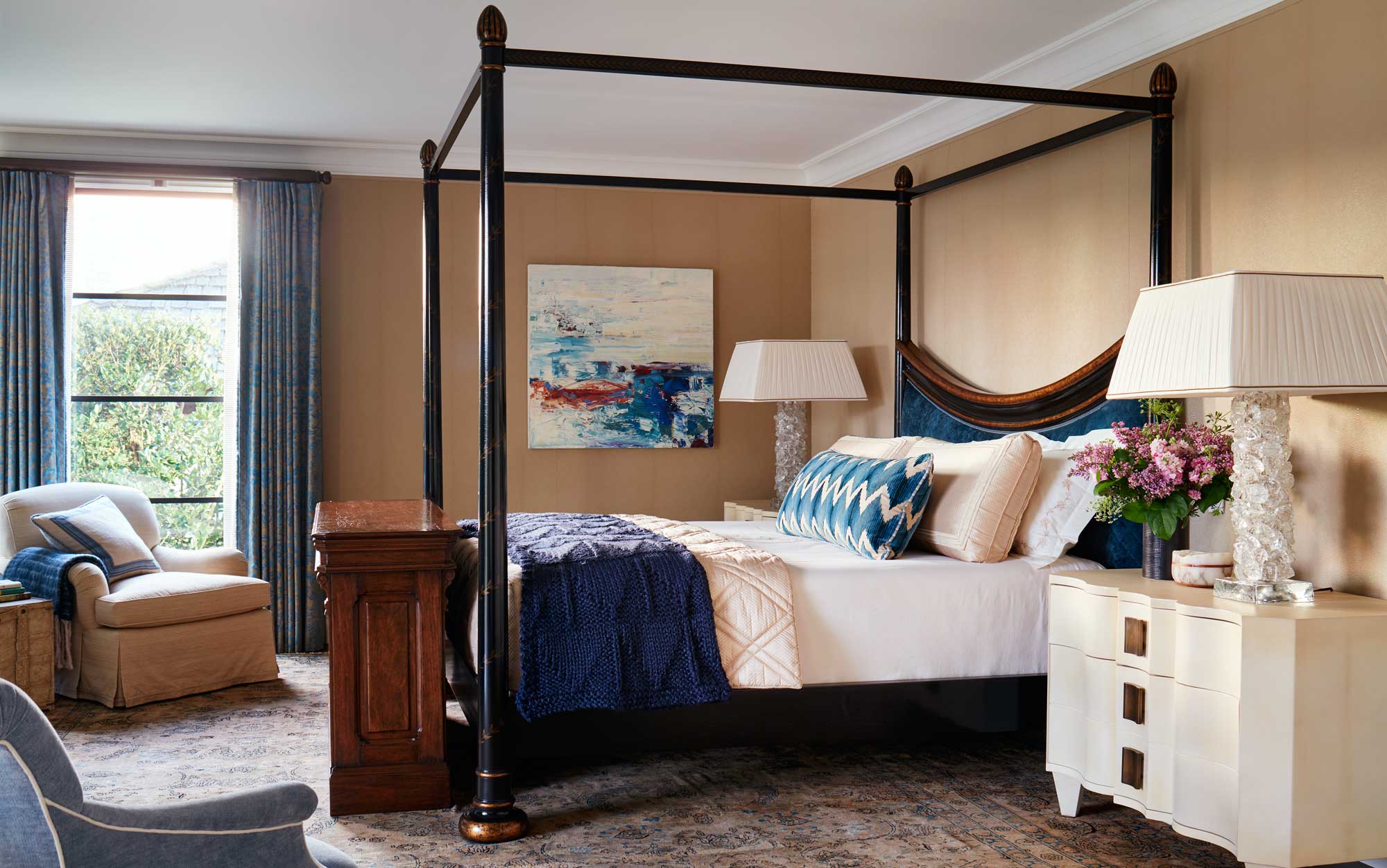 four poster bed