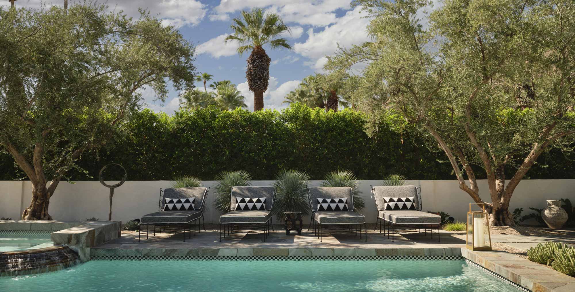 pool loungers